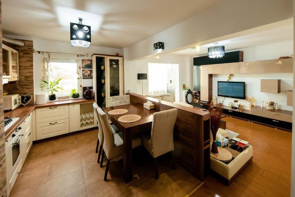 Apartament Lux Crialy - 75 M2 - Free Parking Timisoara Exterior foto