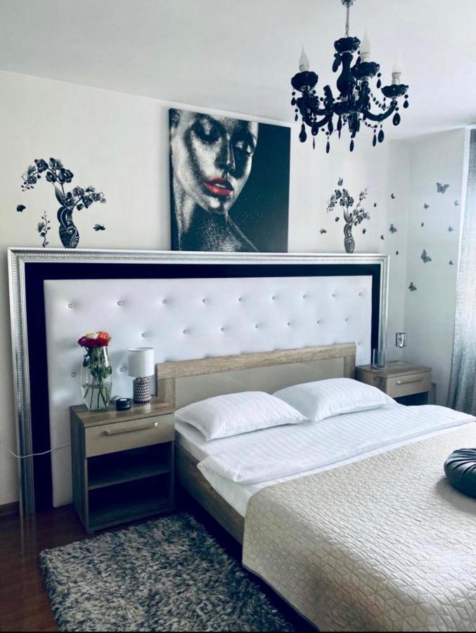 Apartament Lux Crialy - 75 M2 - Free Parking Timisoara Exterior foto